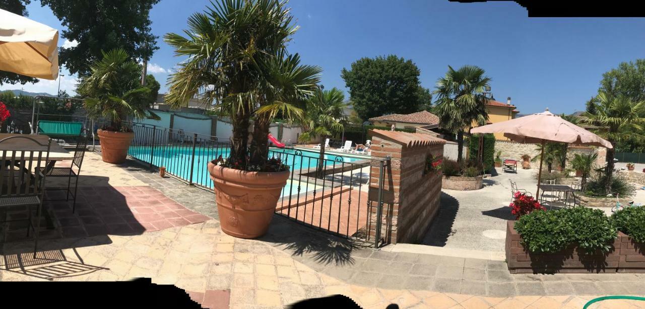 Residenza Le Querce Trilocale Villa Fossato di Vico Dış mekan fotoğraf